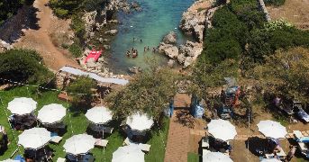C'è una caletta a Monopoli che punta tutto sulla privacy e il relax