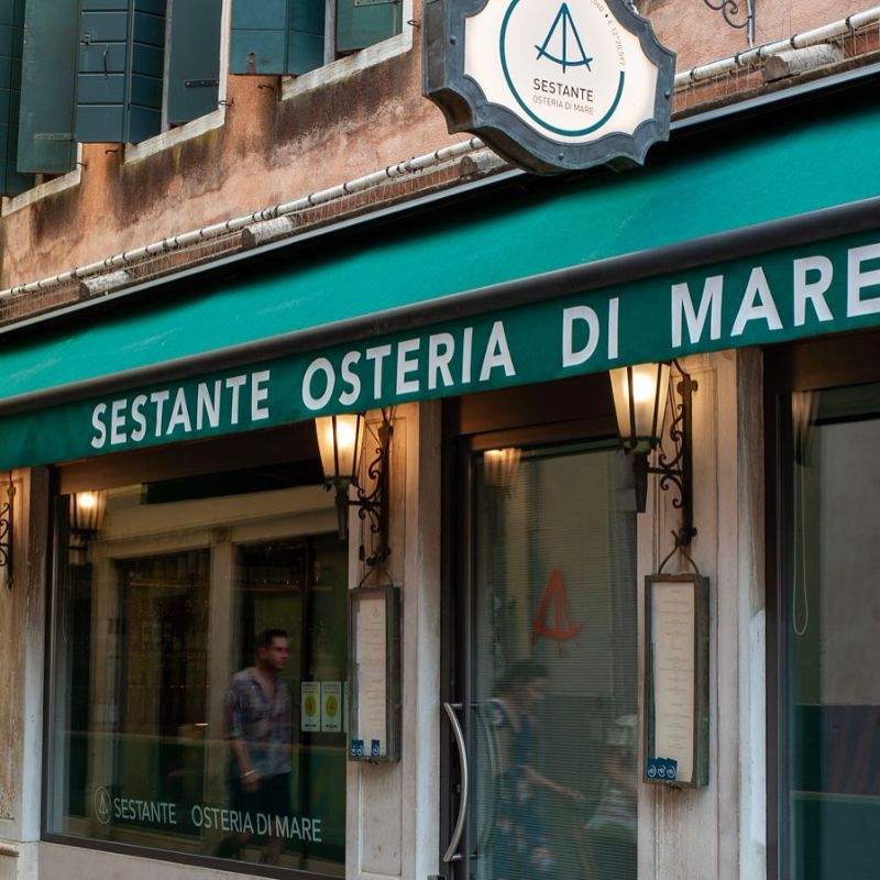 Una lista di ristoranti romantici di Venezia + qualche cocktail bar