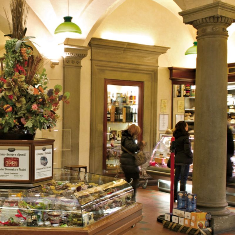 Il cesto di Natale si fa in bottega:
