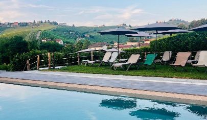 Tra vigne, piscina e tajarin: gli agriturismi delle Langhe da segnare subito